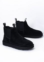 Sztyblety męskie czarne UGG M NEUMEL CHELSEA. Czarne sztyblety męskie UGG, z lyocellu, bez obcasa, bez zapięcia. Za 719.00 zł.