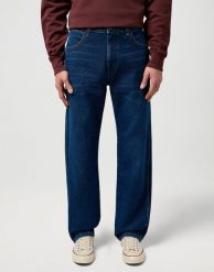 MESKIE SPODNIE WRANGLER FRONTIER POLAR STEEL 112373195. Bluzy z polaru męskie Wrangler, l, bez wzorów, z jeansu, bez ramiączek, bez kaptura. Za 219.99 zł.