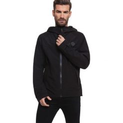 Kurtka w kolorze czarnym. Czarne kurtki męskie Lonsdale, Kangol, Crosshatch, l, bez wzorów, bez ramiączek, bez kaptura. W wyprzedaży za 249.95 zł.